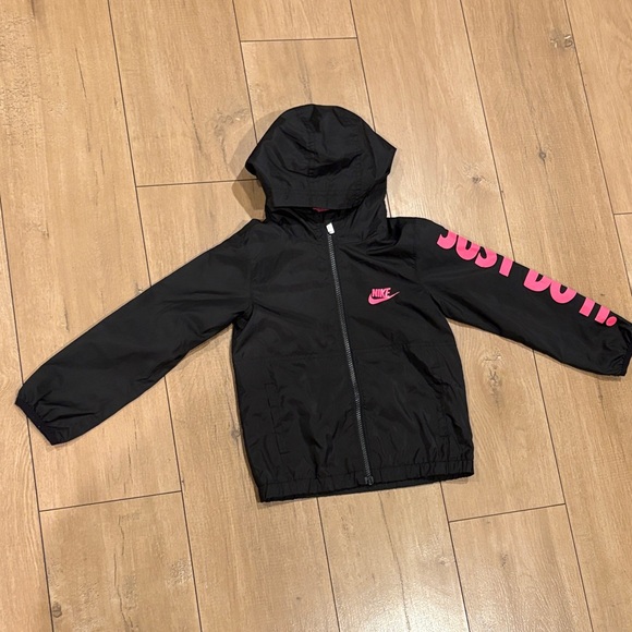 Toddler Nike girls Windbreaker Jacket Size 4-5 years - Picture 4 of 16